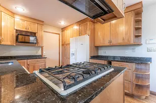 1209 Mayfield Ct, Rockford, IL 61107 - Photo 17