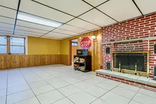 5588 35th St, Rockford, IL 61109 - Photo 35