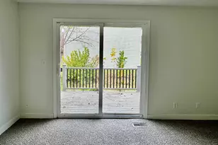 7348 Colosseum Dr, Rockford, IL 61107 - Photo 11