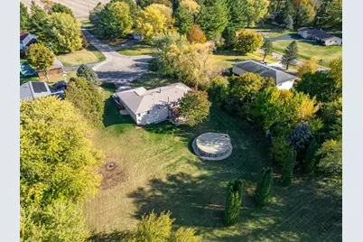 8099 Clearview Dr, Rockford, IL 61102 - Photo 35