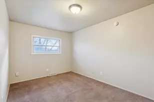 1120 Lincoln Ave, Rockford, IL 61102 - Photo 9