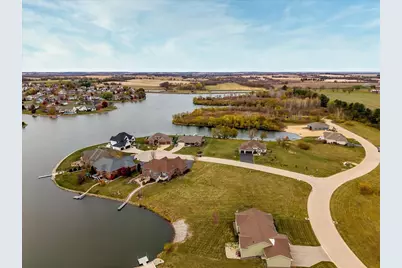 4010 Lakeshore Drive, Winnebago, IL 61088 - Photo 7