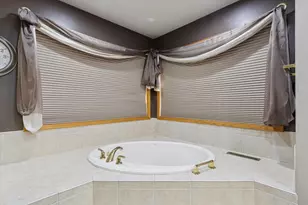 97 Highcrest Ct, Shannon, IL 61078 - Photo 41