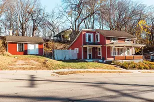 341 Gear St, Galena, IL 61036 - Photo 1