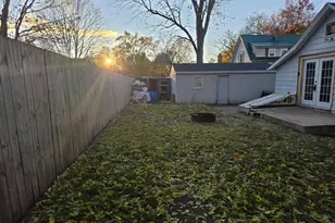 1510 W 2nd St, Dixon, IL 61021 - Photo 13