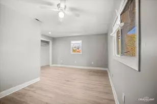 2946 Marshall St, Rockford, IL 61109 - Photo 9