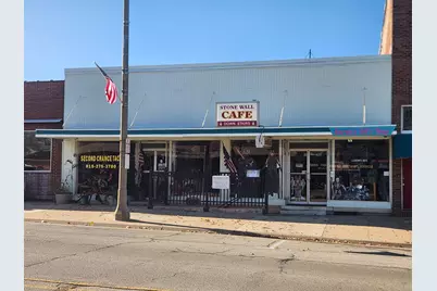 423-425 Main Street, Pecatonica, IL 61063 - Photo 1