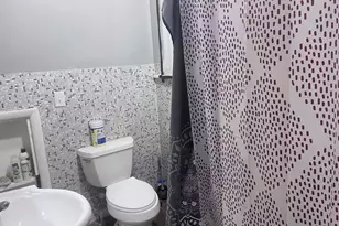 417 9th St, Rockford, IL 61104 - Photo 5