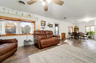 13714 Dorr Rd, South Beloit, IL 61080 - Photo 5