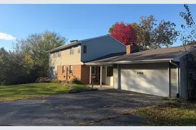 1752 W Stephenson Street, Freeport, IL 61032 - Photo 1