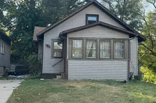 920 N Day Ave, Rockford, IL 61101 - Photo 1