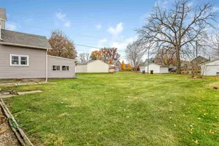 209 S Elida St, Winnebago, IL 61088 - Photo 39