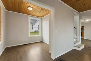 209 S Elida St, Winnebago, IL 61088 - Photo 9