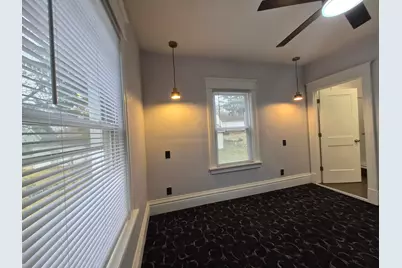 325 Washington Street, Rockford, IL 61108 - Photo 11