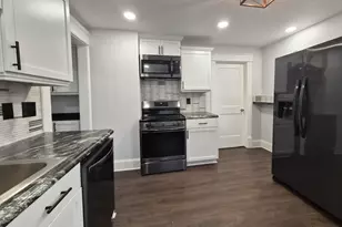 325 Washington St, Rockford, IL 61108 - Photo 7