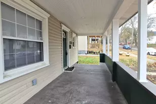 325 Washington St, Rockford, IL 61108 - Photo 3