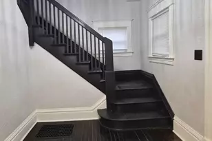 325 Washington St, Rockford, IL 61108 - Photo 5