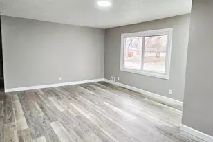 2320 Jonathan Ave, Rockford, IL 61103 - Photo 3