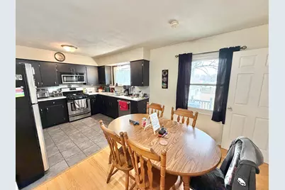 322 E 10th Street, Pecatonica, IL 61063 - Photo 7