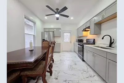 1030 N Winnebago, Rockford, IL 61103 - Photo 7