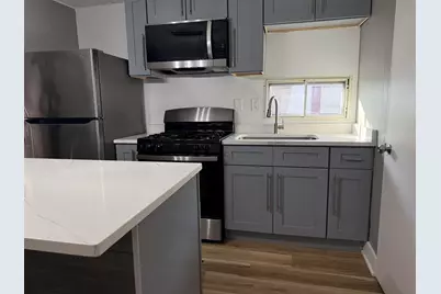 303 Lorraine Drive, Freeport, IL 61032 - Photo 9