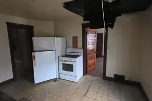 21 W Dexter, Freeport, IL 61032 - Photo 21