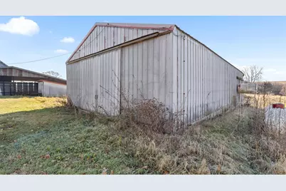 395 W Cedarville Road, Freeport, IL 61032 - Photo 37