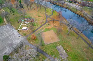 917 W Locust St, Belvidere, IL 61008 - Photo 57