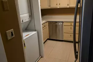 2929 Sunnyside Dr Unit 123B, Rockford, IL 61114 - Photo 9