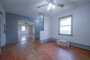 2610 S Klinger Rd, Pecatonica, IL 61063 - Photo 9