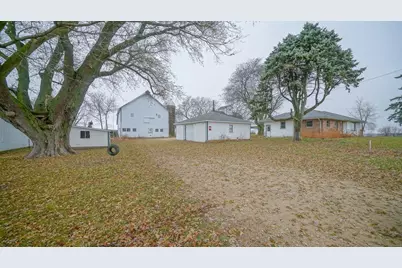 2610 S Klinger Road, Pecatonica, IL 61063 - Photo 39