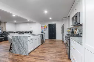 2731 Wendy Ln, Rockford, IL 61109 - Photo 7