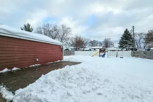 1105 Colonial Dr, Machesney Park, IL 61115 - Photo 31