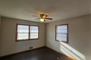 5864 Dafred Dr, Rockford, IL 61107 - Photo 15