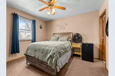 625 Robert Avenue, Rockford, IL 61107 - Photo 15