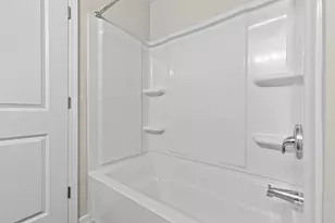 12630 Scarsdale Ln, Loves Park, IL 61111 - Photo 15