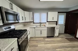 354 Fair Oaks Blvd, South Beloit, IL 61080 - Photo 3