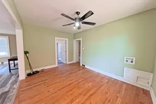 118 W 3rd St, Streator, IL 61364 - Photo 9