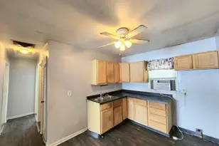 3326-28 Montrose Ave, Rockford, IL 61101 - Photo 3