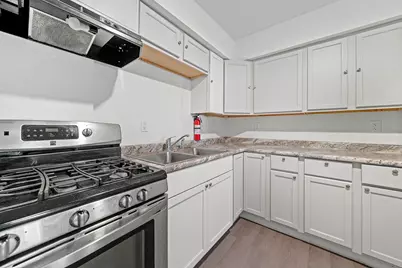 909-911 Ridge Avenue, Rockford, IL 61103 - Photo 5