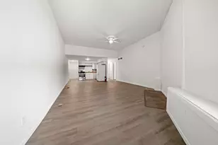 909-911 Ridge Ave, Rockford, IL 61103 - Photo 7