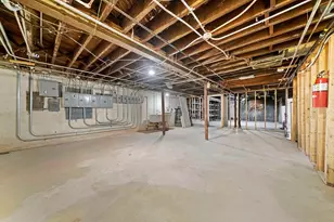 909-911 Ridge Ave, Rockford, IL 61103 - Photo 3