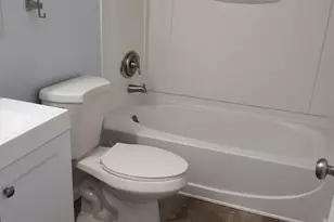 546 Marquette South Unit St, Lasalle, IL 61301 - Photo 7