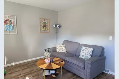 546 Marquette South Unit Street, Lasalle, IL 61301 - Photo 11