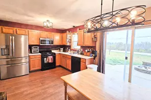 7589 Stanton Ave, Rockford, IL 61109 - Photo 17