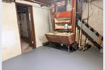 903 11, Rockford, IL 61104 - Photo 19