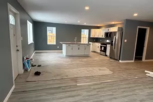 3137 Collins St, Rockford, IL 61109 - Photo 9