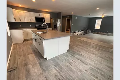 3137 Collins Street, Rockford, IL 61109 - Photo 3