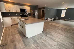 3137 Collins St, Rockford, IL 61109 - Photo 3