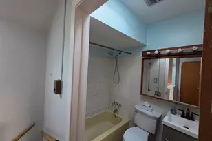 257 Dover Dr, Des Plaines, IL 60018 - Photo 7